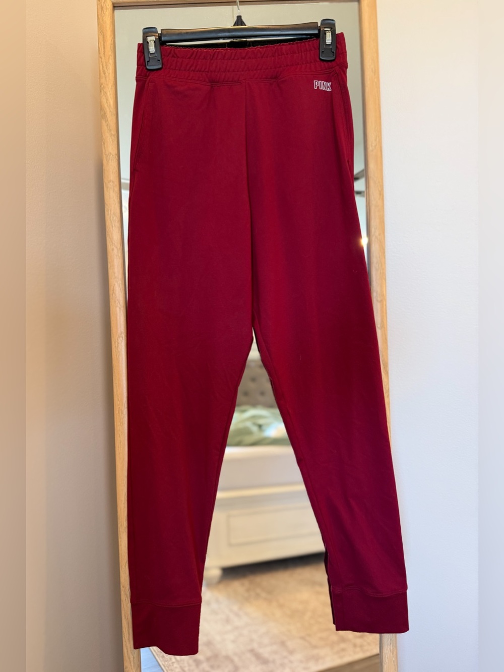 Victoria’s Secret PINK Active High Rise Joggers | Maroon | Size M
